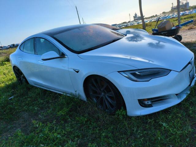 5YJSA1E24LF370718 - 2020 TESLA MODEL S WHITE photo 4