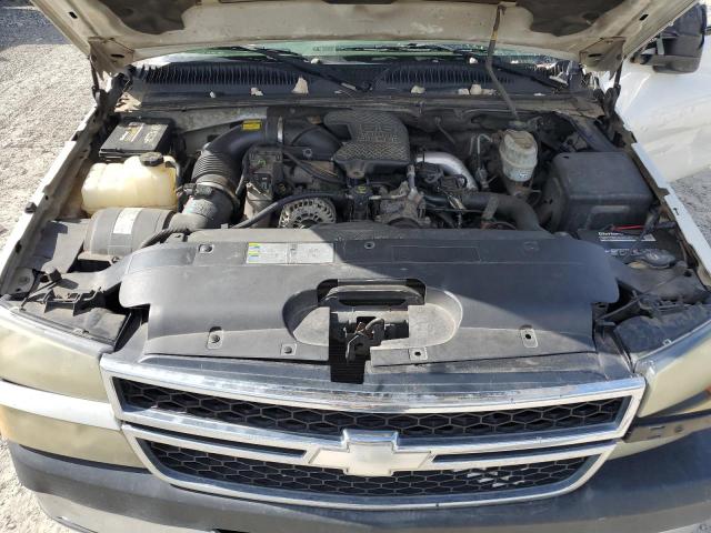 1GCJK33D26F148509 - 2006 CHEVROLET SILVERADO K3500 WHITE photo 11