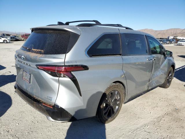 5TDXRKEC5PS139762 - 2023 TOYOTA SIENNA XSE SILVER photo 3