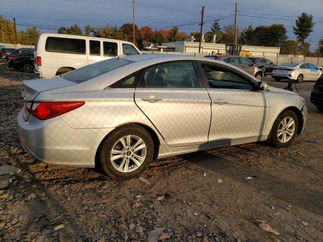 5NPEB4AC1DH792054 - 2013 HYUNDAI SONATA GLS SILVER photo 3