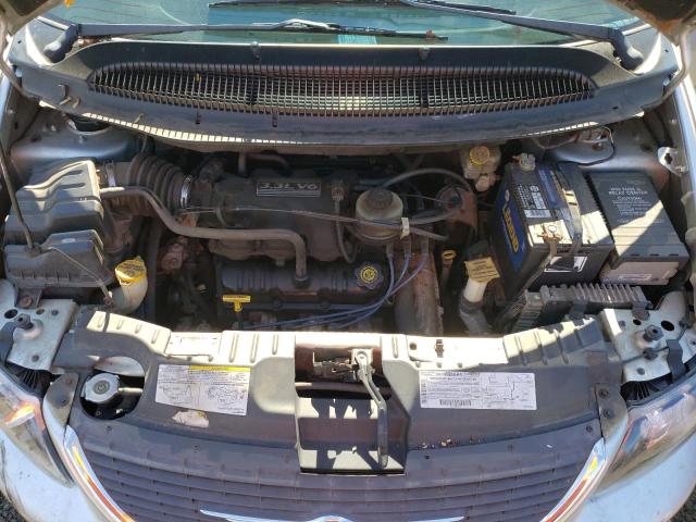 2C4GP34352R729703 - 2002 CHRYSLER TOWN & COU EL SILVER photo 12