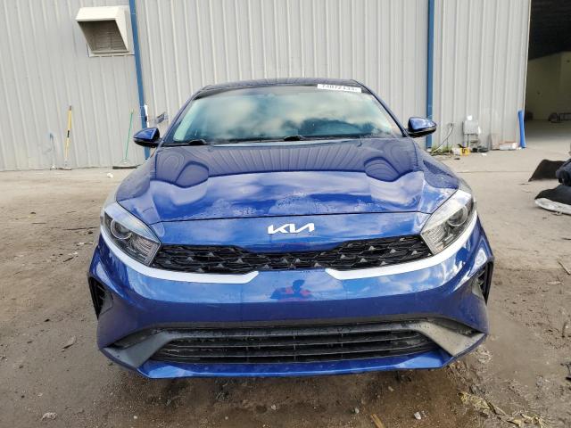 3KPF24AD3PE559203 - 2023 KIA FORTE LX BLUE photo 5