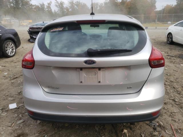 1FADP3K24JL332221 - 2018 FORD FOCUS SE SILVER photo 6