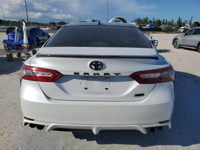 4T1BZ1HK1KU026513 - 2019 TOYOTA CAMRY XSE WHITE photo 6