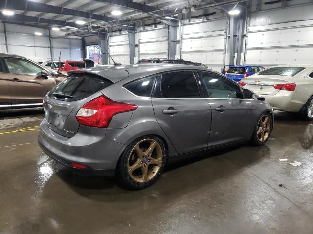 1FAHP3N27CL215393 - 2012 FORD FOCUS TITANIUM GRAY photo 3