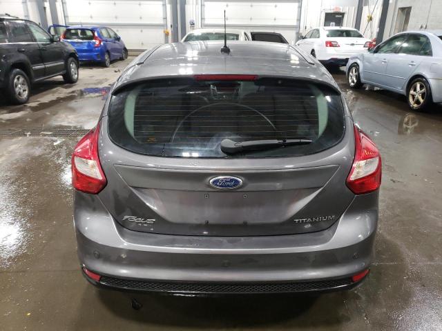 1FAHP3N27CL215393 - 2012 FORD FOCUS TITANIUM GRAY photo 6