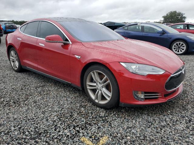 5YJSA1E20GF128787 - 2016 TESLA MODEL S RED photo 4
