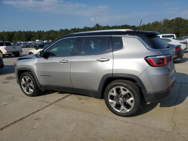 3C4NJCCB4KT832934 - 2019 JEEP COMPASS LIMITED SILVER photo 2