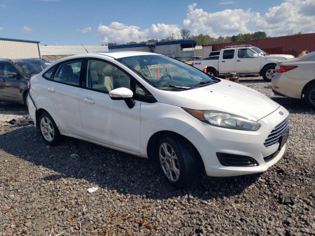 3FADP4BJ9GM194549 - 2016 FORD FIESTA SE WHITE photo 4