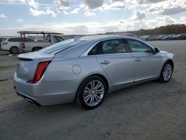 2G61M5S37K9149319 - 2019 CADILLAC XTS LUXURY SILVER photo 3