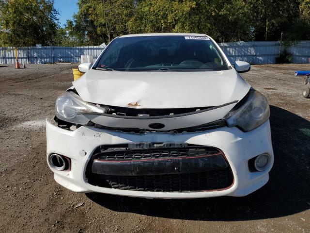 KNAFX6A83F5306695 - 2015 KIA FORTE EX WHITE photo 5