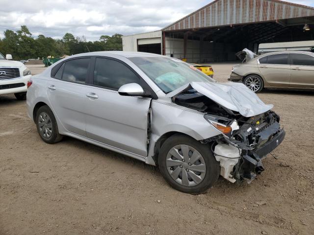 3KPA24AD4LE320361 - 2020 KIA RIO LX SILVER photo 4