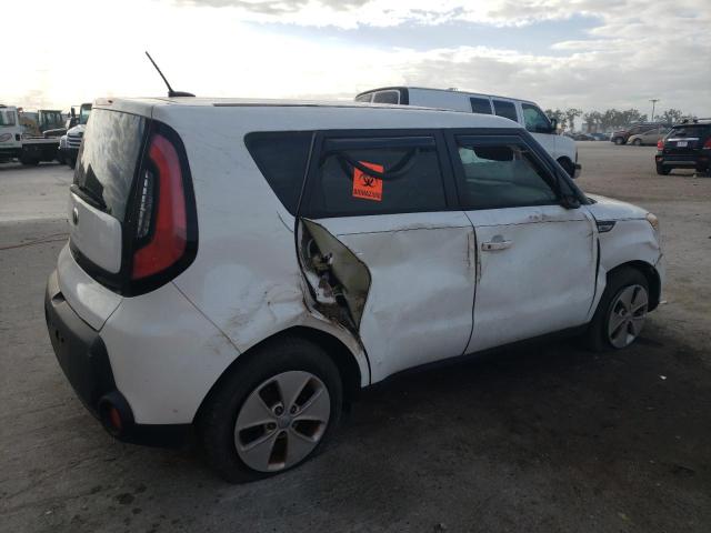 KNDJN2A23F7115760 - 2015 KIA SOUL WHITE photo 3