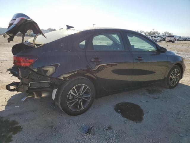 3KPF24AD0PE641082 - 2023 KIA FORTE LX BLACK photo 3