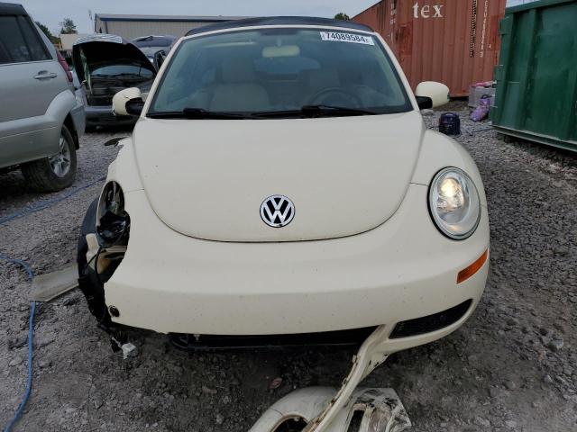 3VWRF31Y98M408398 - 2008 VOLKSWAGEN NEW BEETLE CONVERTIBLE SE CREAM photo 5