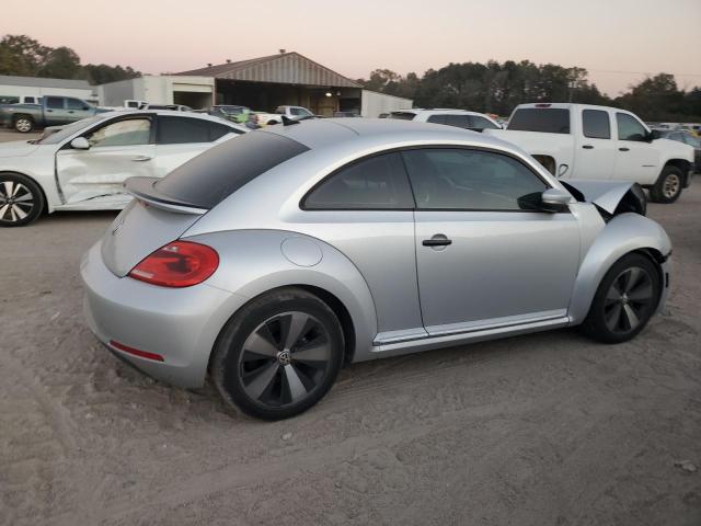 3VWF17AT0FM601162 - 2015 VOLKSWAGEN BEETLE 1.8T SILVER photo 3