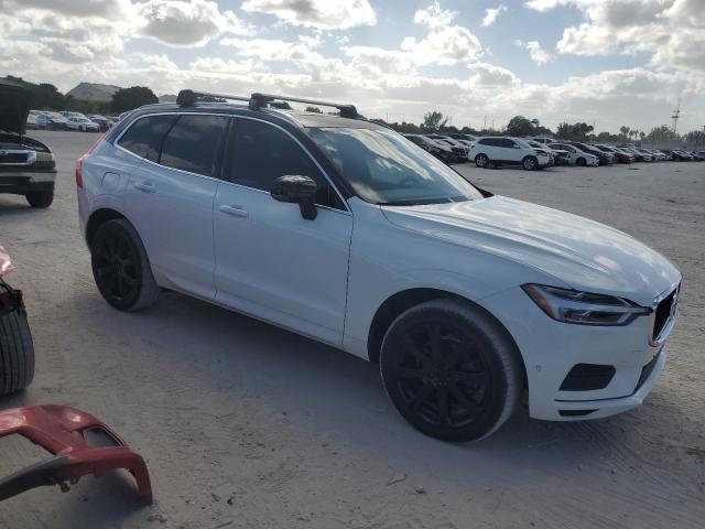 LYV102DK6KB341744 - 2019 VOLVO XC60 T5 MOMENTUM WHITE photo 4