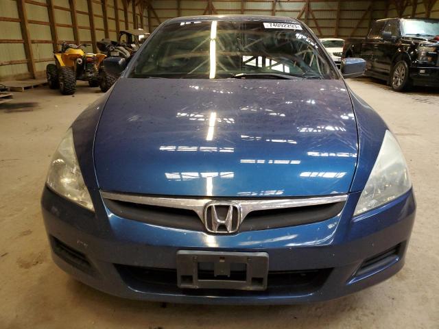 1HGCM56396A813177 - 2006 HONDA ACCORD SE BLUE photo 5