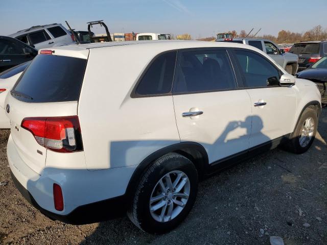 5XYKT3A64FG661375 - 2015 KIA SORENTO LX WHITE photo 3