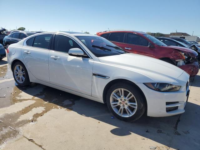 SAJAJ4BN7HA976527 - 2017 JAGUAR XE PREMIUM WHITE photo 4