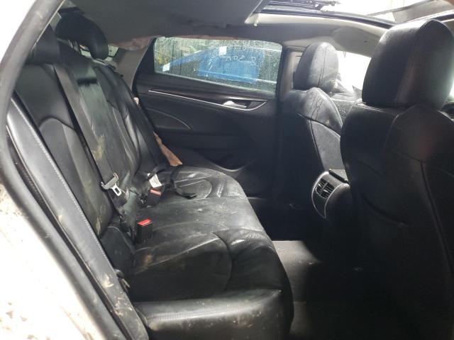 1G4ZP5SS4JU144977 - 2018 BUICK LACROSSE ESSENCE 白色 照片 10