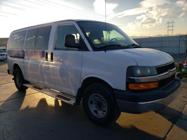 1GA2GYDG7A1144904 - 2010 CHEVROLET EXPRESS G3 LT WHITE photo 4