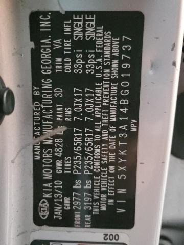 5XYKT3A14BG019737 - 2011 KIA SORENTO BASE SILVER photo 13