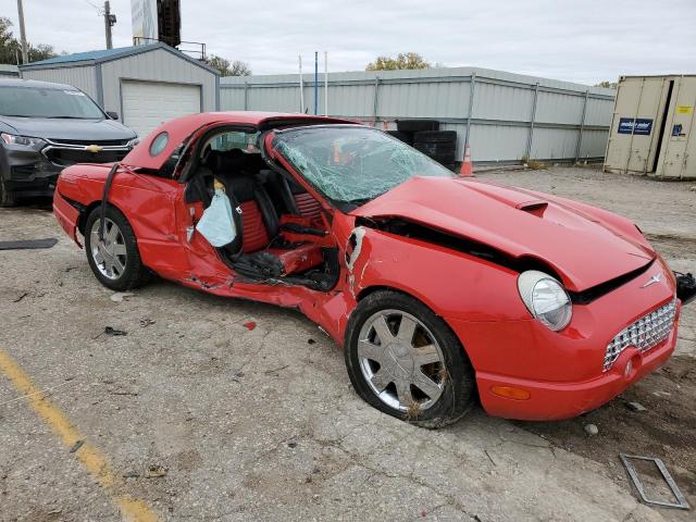 1FAHP60AX2Y105620 - 2002 FORD THUNDERBIR RED photo 4