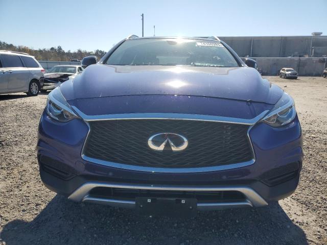 SJKCH5CR6KA009096 - 2019 INFINITI QX30 LUXE BLUE photo 5