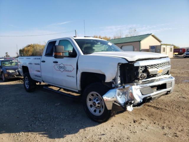 2GC2CREG4K1230884 - 2019 CHEVROLET SILVERADO C2500 HEAVY DUTY WHITE photo 4