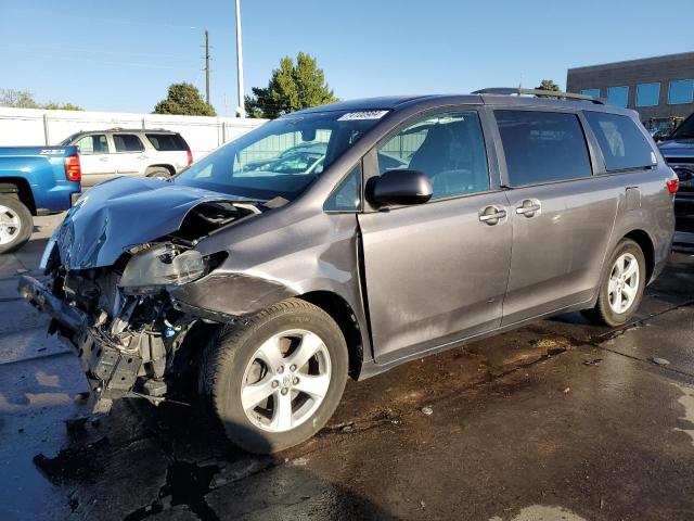 5TDKK3DC4FS582814 - 2015 TOYOTA SIENNA LE GRAY photo 1