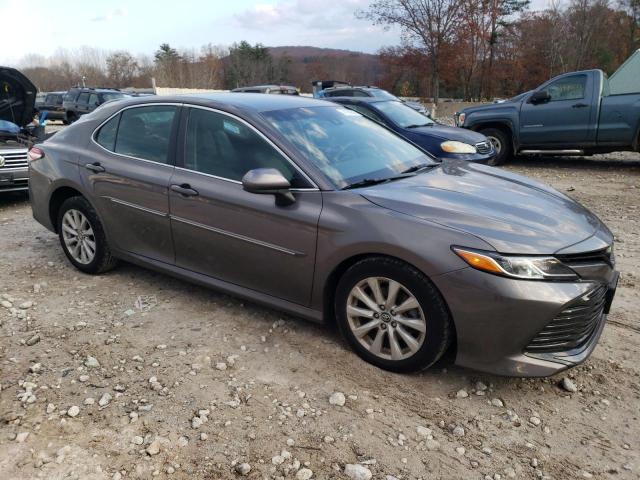 4T1B11HK5JU096814 - 2018 TOYOTA CAMRY L GRAY photo 4