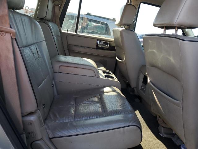 5LMFU28598LJ03804 - 2008 LINCOLN NAVIGATOR 银色 照片 11