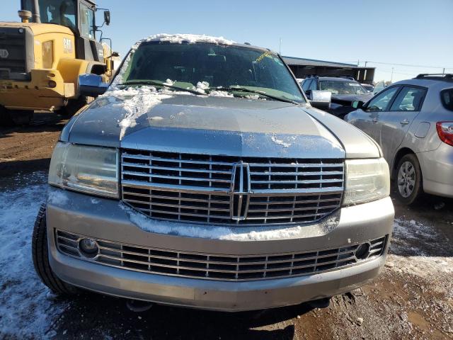 5LMFU28598LJ03804 - 2008 LINCOLN NAVIGATOR 银色 照片 5