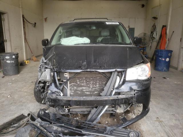 2C4RC1BG0DR645905 - 2013 CHRYSLER TOWN & COU TOURING შავი ფოტო 5