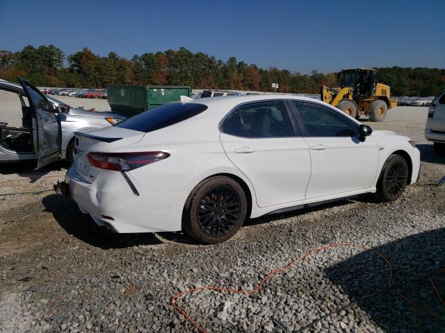 4T1G11AKXPU737108 - 2023 TOYOTA CAMRY SE NIGHT SHADE WHITE photo 3