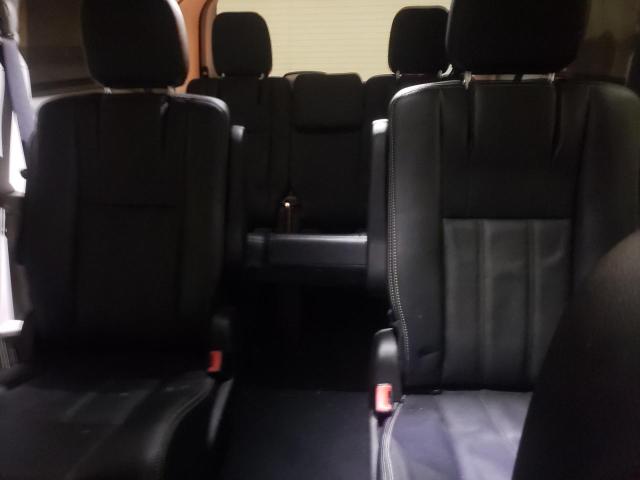 2C4RC1BG4GR302924 - 2016 CHRYSLER TOWN & COU TOURING WHITE photo 10