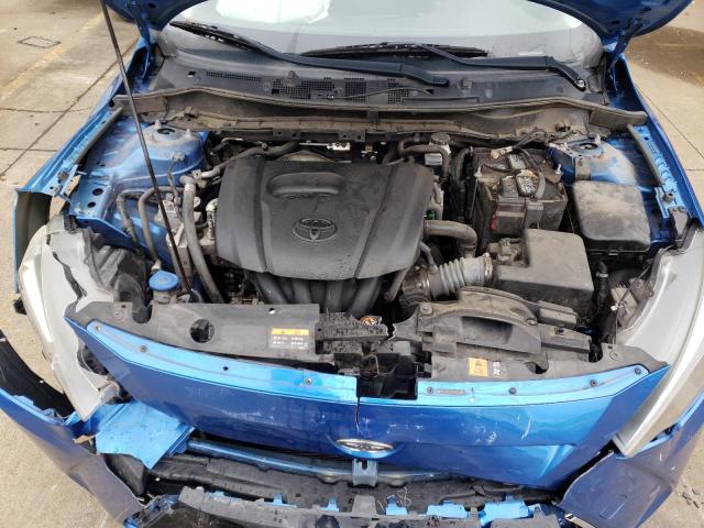 3MYDLBYV0JY322666 - 2018 TOYOTA YARIS IA BLUE photo 11