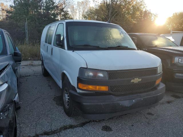 1GCWGAF78M1187892 - 2021 CHEVROLET EXPRESS G2 WHITE photo 4