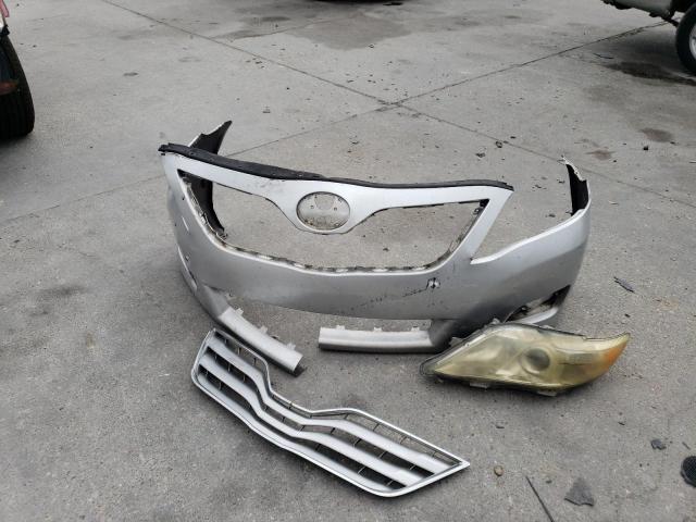 4T4BF3EK8BR190047 - 2011 TOYOTA CAMRY BASE SILVER photo 12