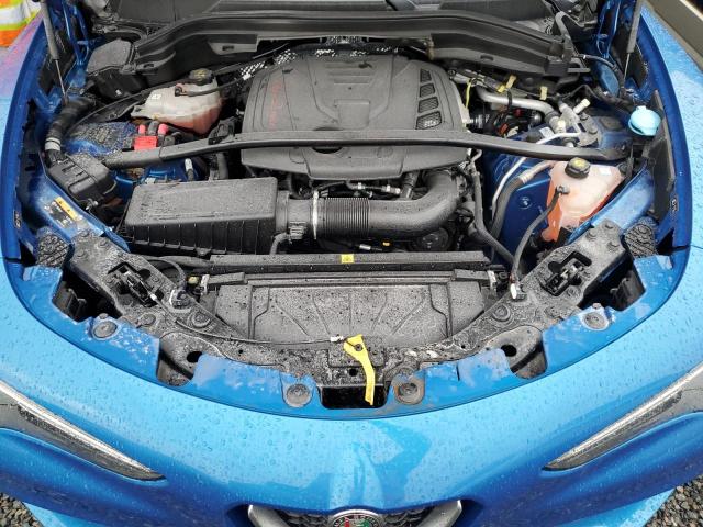 ZASPAJAN9M7C99942 - 2021 ALFA ROMEO STELVIO SPORT Blau Foto 12