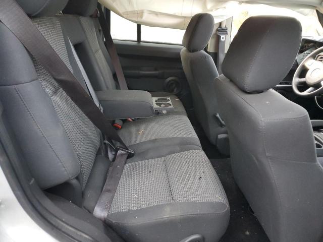 1J8HG48K18C135132 - 2008 JEEP COMMANDER SPORT ვერცხლისფერი ფოტო 10