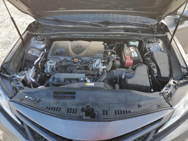 4T1B11HK4JU669203 - 2018 TOYOTA CAMRY L GRAY photo 11