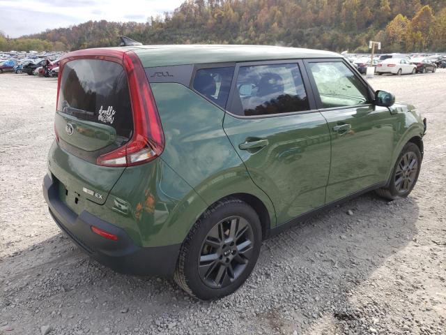 KNDJ33AU6M7126519 - 2021 KIA SOUL EX GREEN photo 3