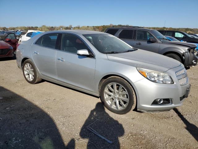 1G11H5SA8DU108146 - 2013 CHEVROLET MALIBU LTZ ვერცხლისფერი ფოტო 4