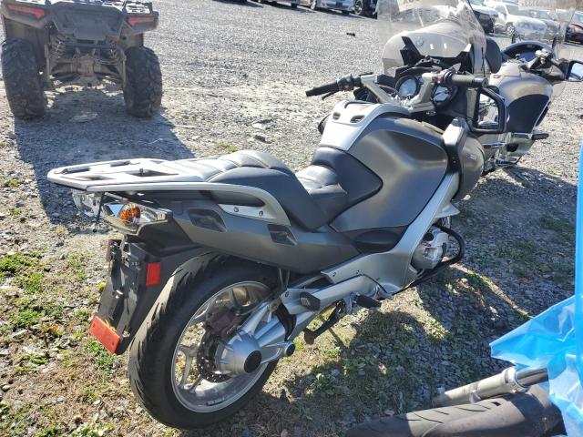 WB1044001BZW19536 - 2011 BMW R1200 RT GRAY photo 4