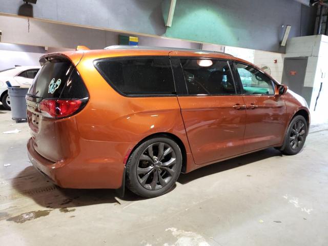 2C4RC1BGXJR322070 - 2018 CHRYSLER PACIFICA TOURING L ORANGE photo 3