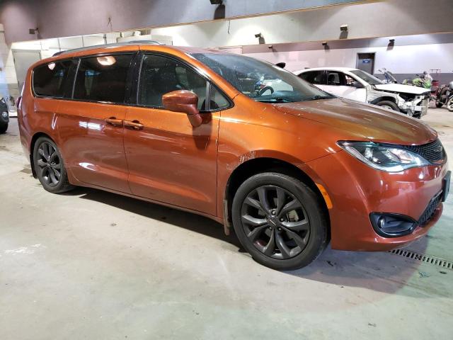 2C4RC1BGXJR322070 - 2018 CHRYSLER PACIFICA TOURING L ORANGE photo 4