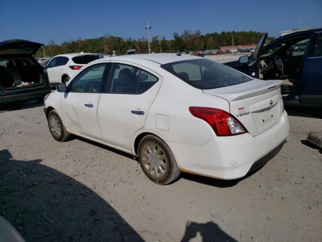 3N1CN7AP2JL848472 - 2018 NISSAN VERSA S WHITE photo 2