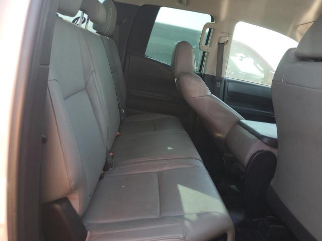 5TFTY5F14JX009991 - 2018 TOYOTA TUNDRA DOUBLE CAB SR WHITE photo 10